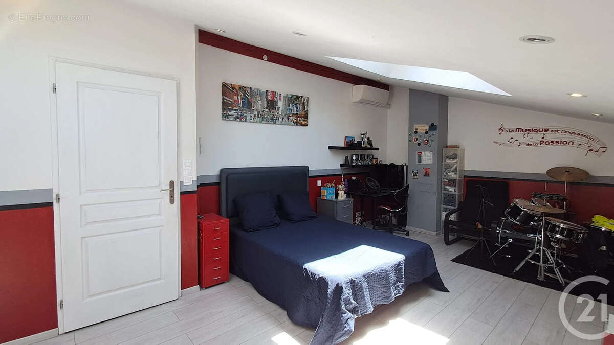 Maison 160 m² à Carbonne  - photo 25
