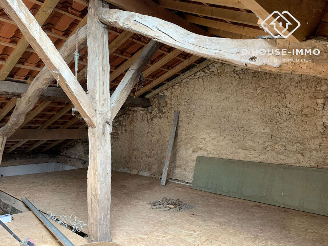 Maison à SAINT-PARDOUX-LA-RIVIERE