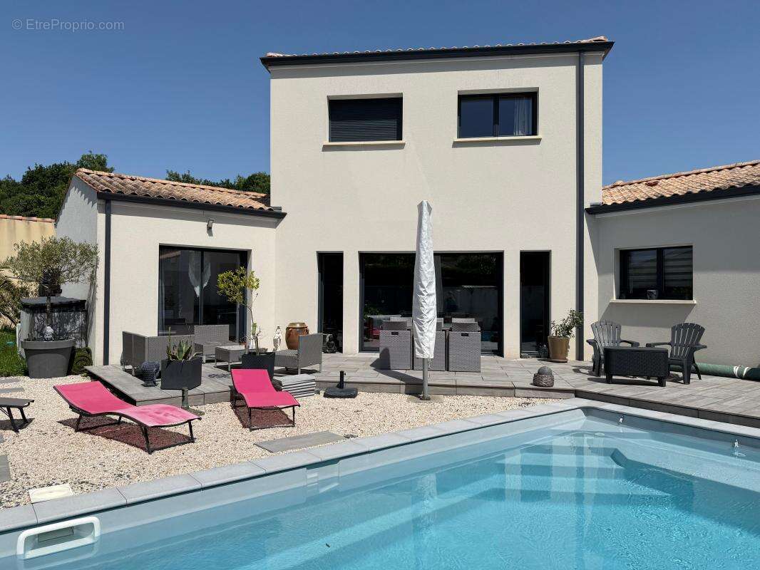 Maison à SAINT-SULPICE-DE-ROYAN