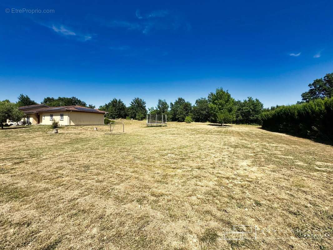 Maison 160 m² à Preignan  - photo 20
