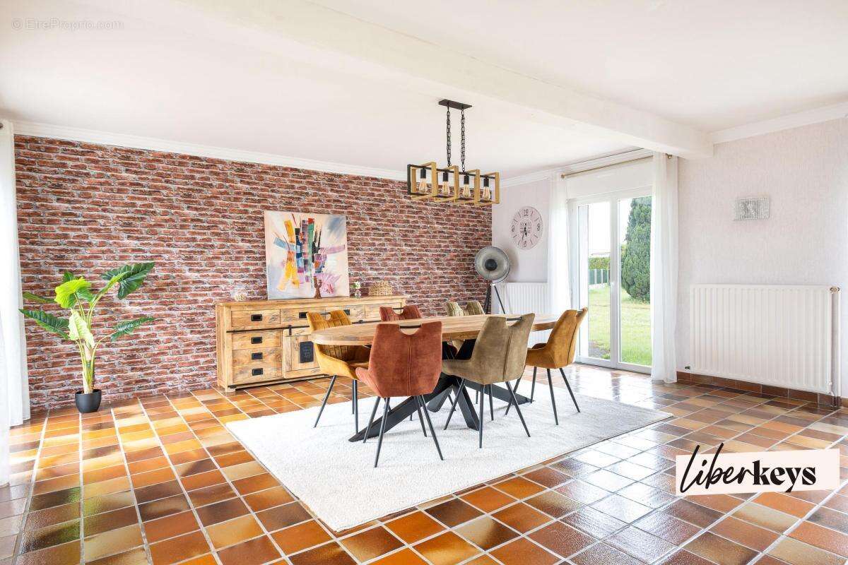 Maison de plain-pied 5 pièces – 140 m² – sous-sol complet – terrain 1 880 m² – Dainville - photo 4