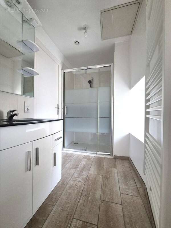 Appartement à CHANGE