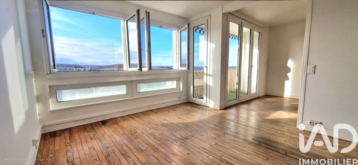 Photo 1 - Appartement à RUEIL-MALMAISON