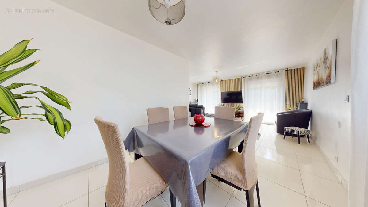 Maison à MONTIGNY-LES-CORMEILLES