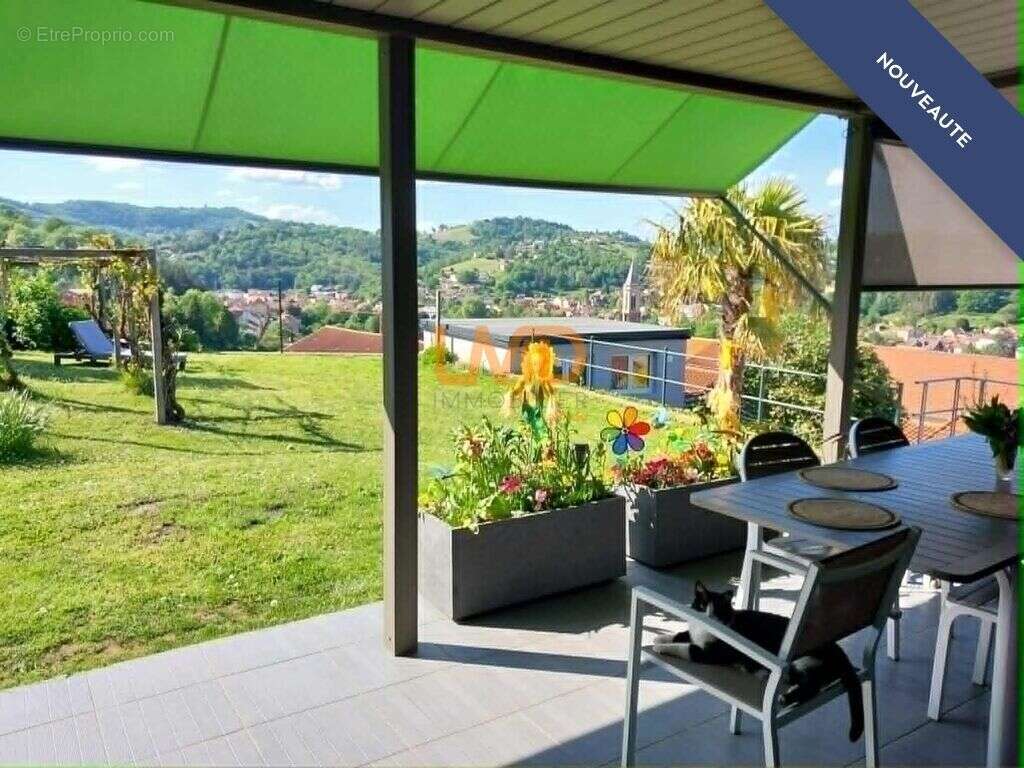 Maison à DECAZEVILLE
