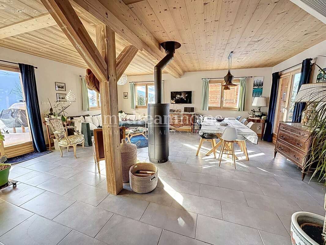 Maison à CREST-VOLAND