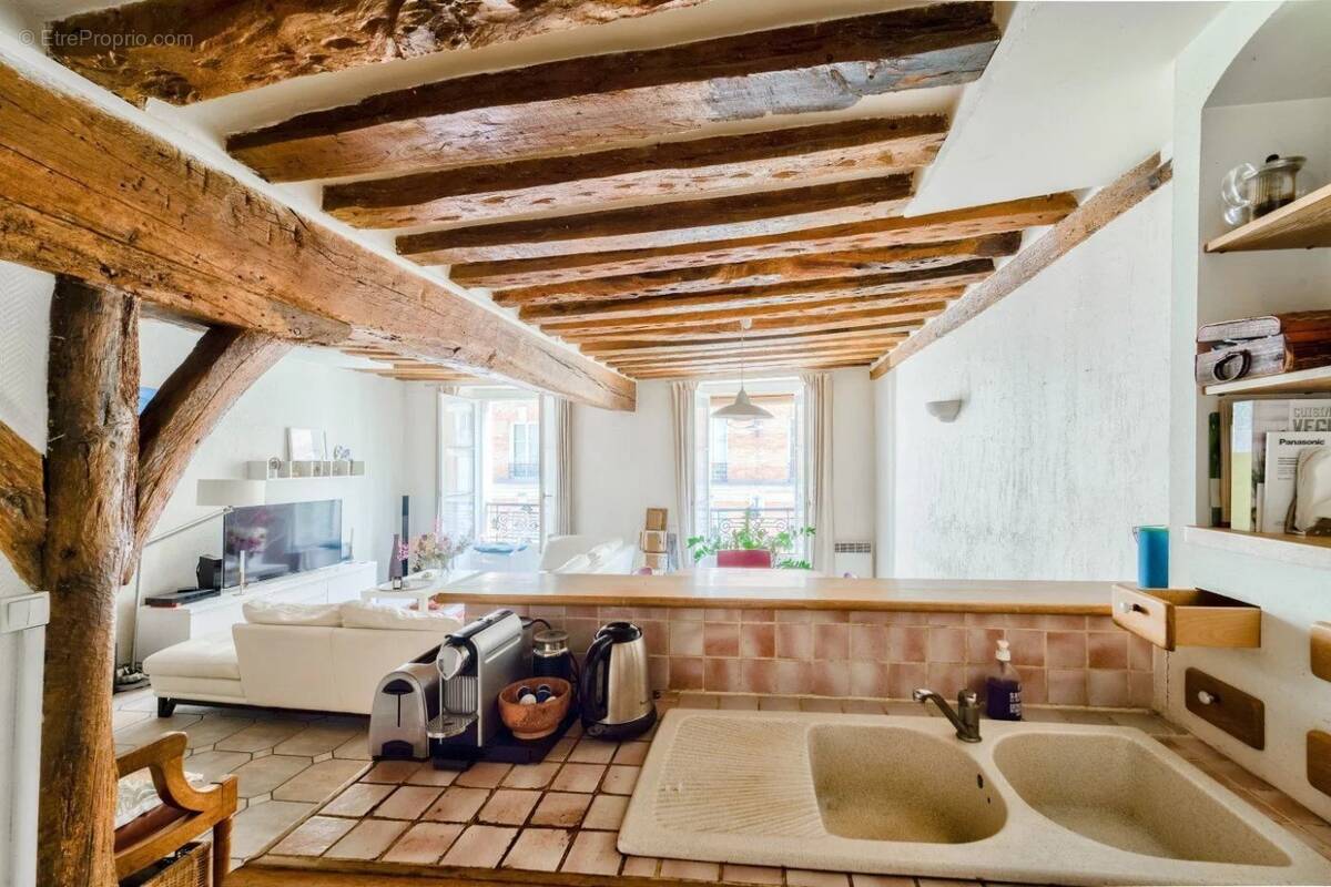 Appartement à PARIS-11E
