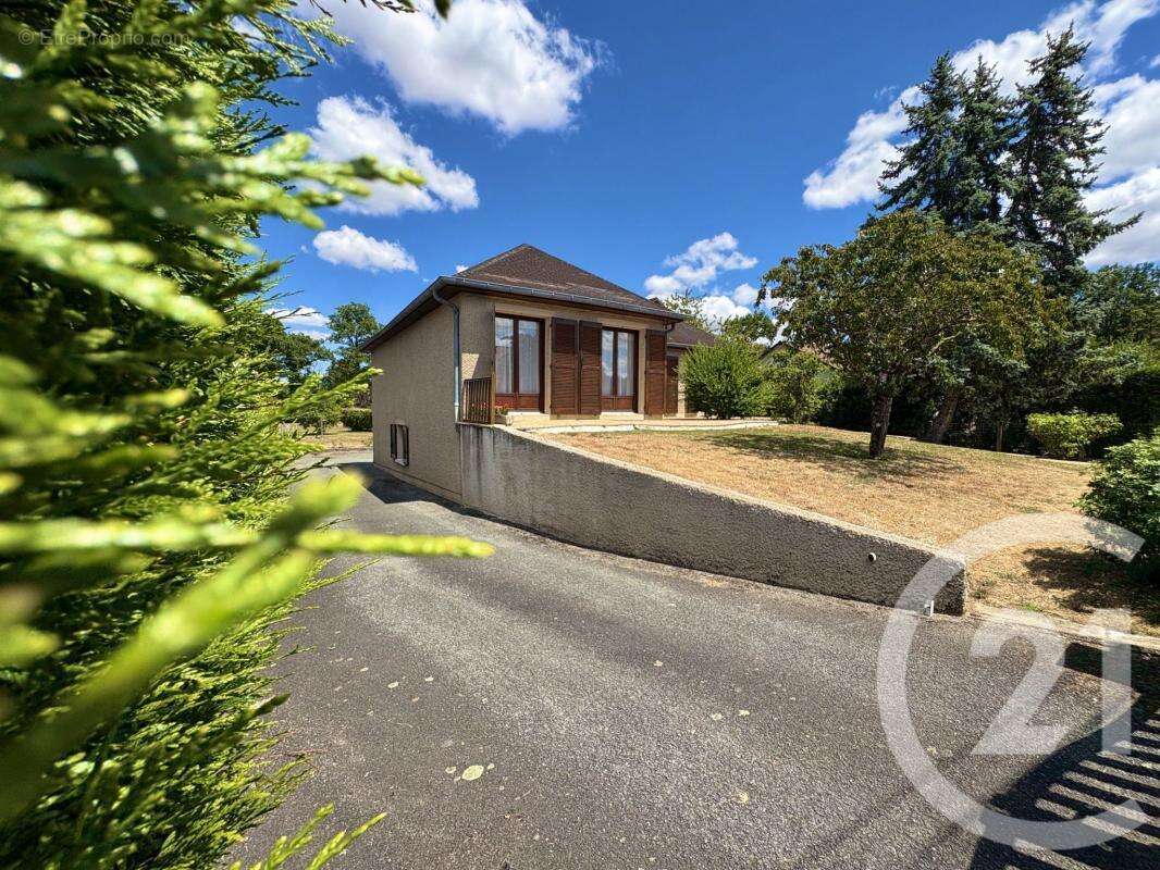 Maison 155 m² à Peyrat-De-Bellac  - photo 48