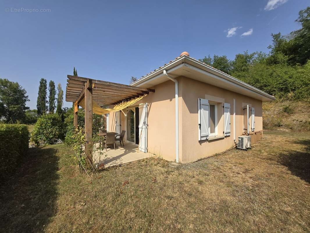 Maison 80 m² à Bellegarde  - photo 2