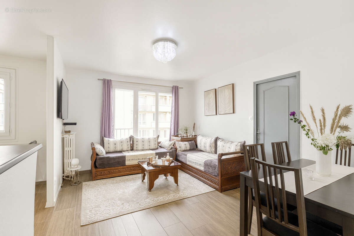 Appartement à SAINT-ETIENNE