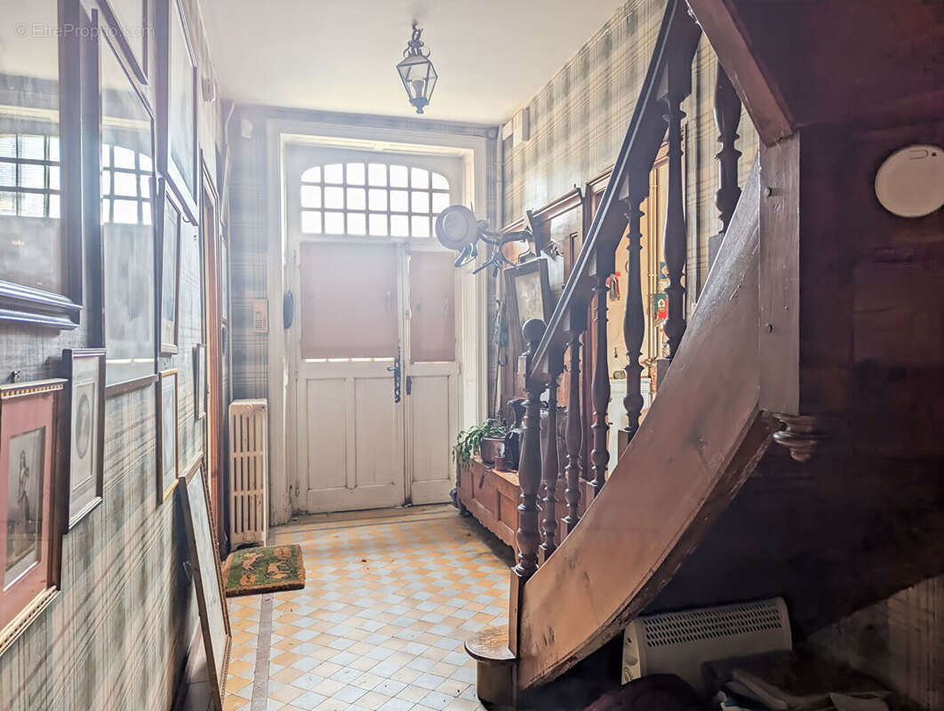 Maison à SAINT-OUEN-DES-ALLEUX
