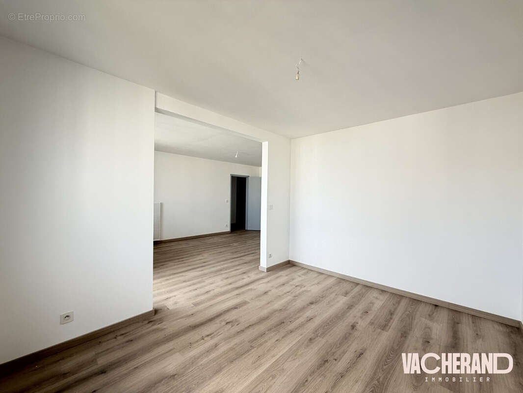 Appartement à LA MADELEINE