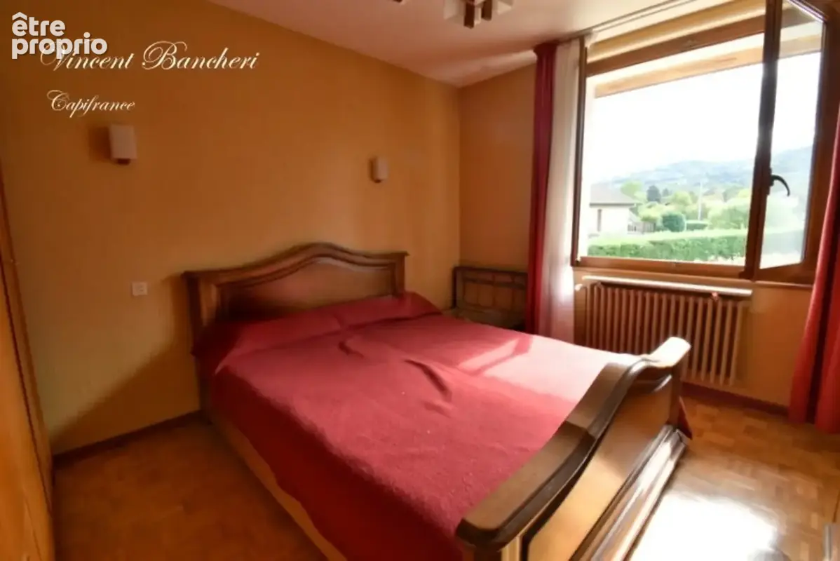 PERS-JUSSY, Maison des années 60 avec beau potentiel dans un environnement calme et champêtre - photo 8