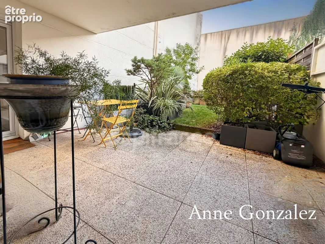 ORLEANS CENTRE derrière la médiathèque et proche de la gara à vendre el appartement T3 avec terrasse, jardin privatif clos et ar - photo 2