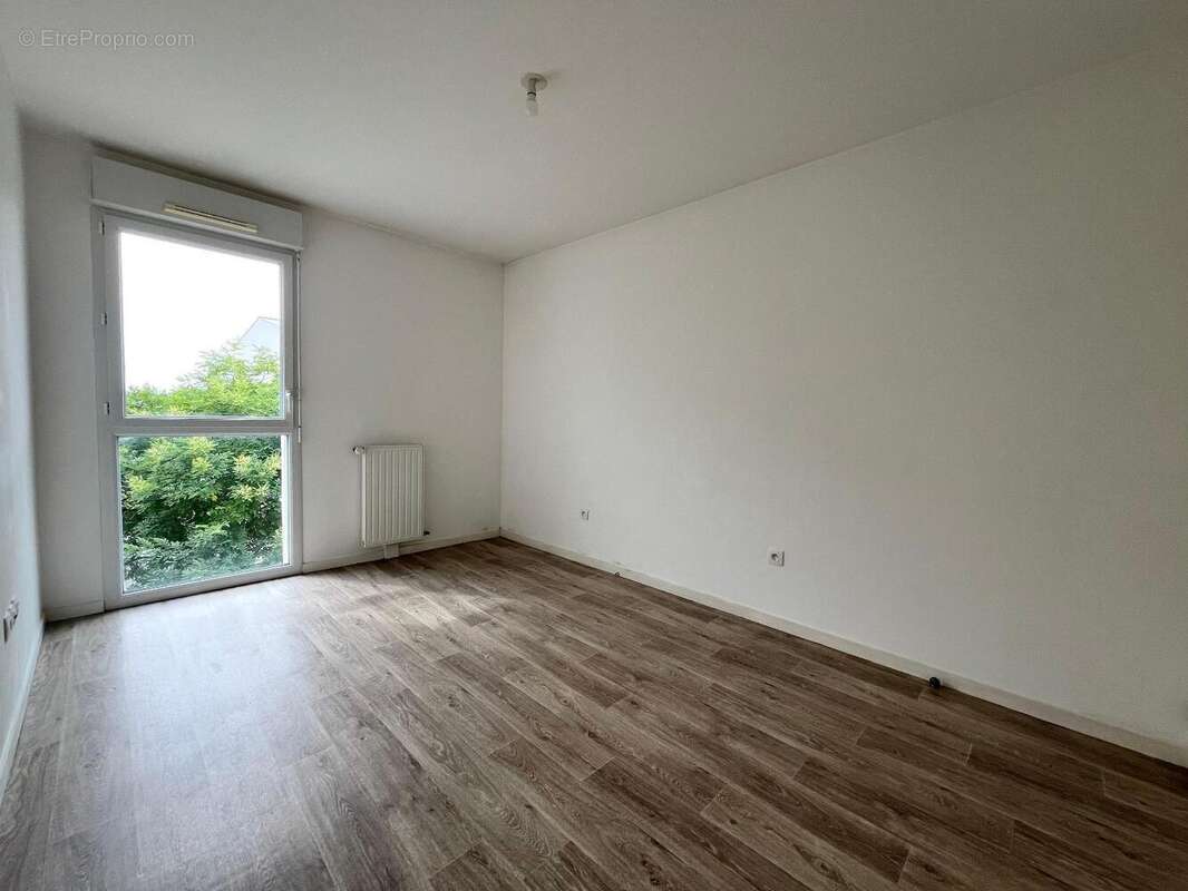 Appartement 41 m² à Les Ponts-De-Ce  - photo 7