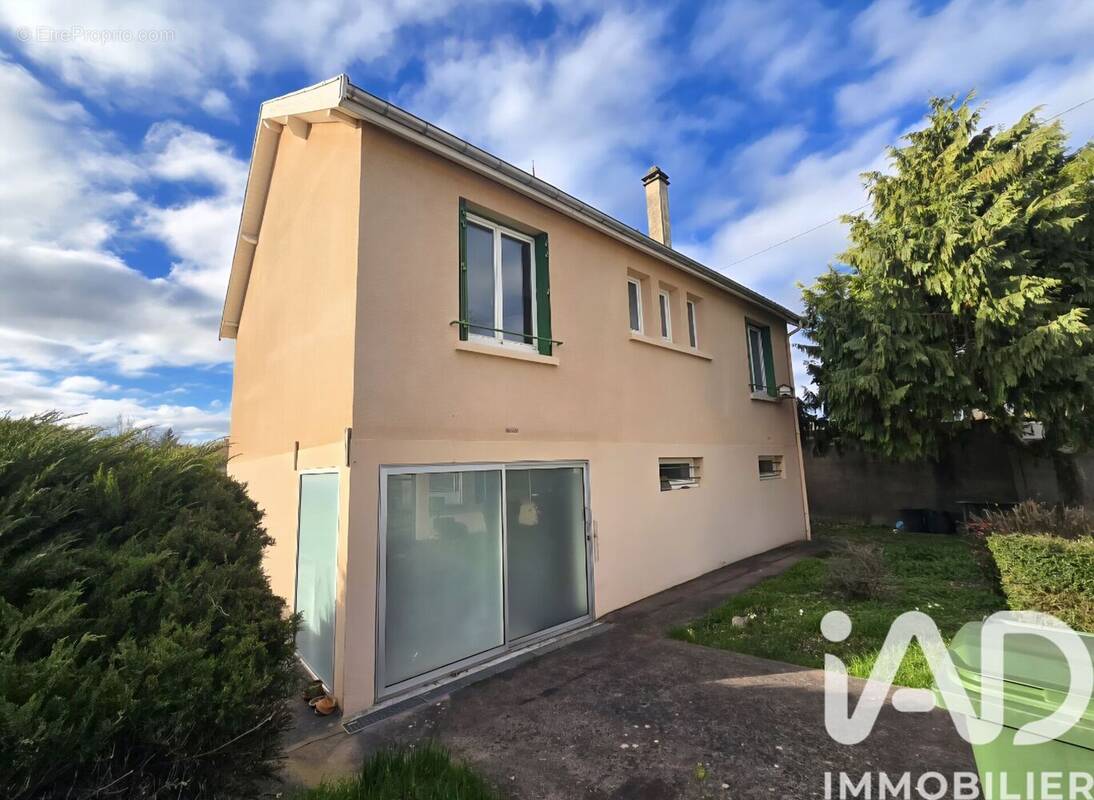Photo 1 - Maison à SAINT-JULIEN-LES-VILLAS