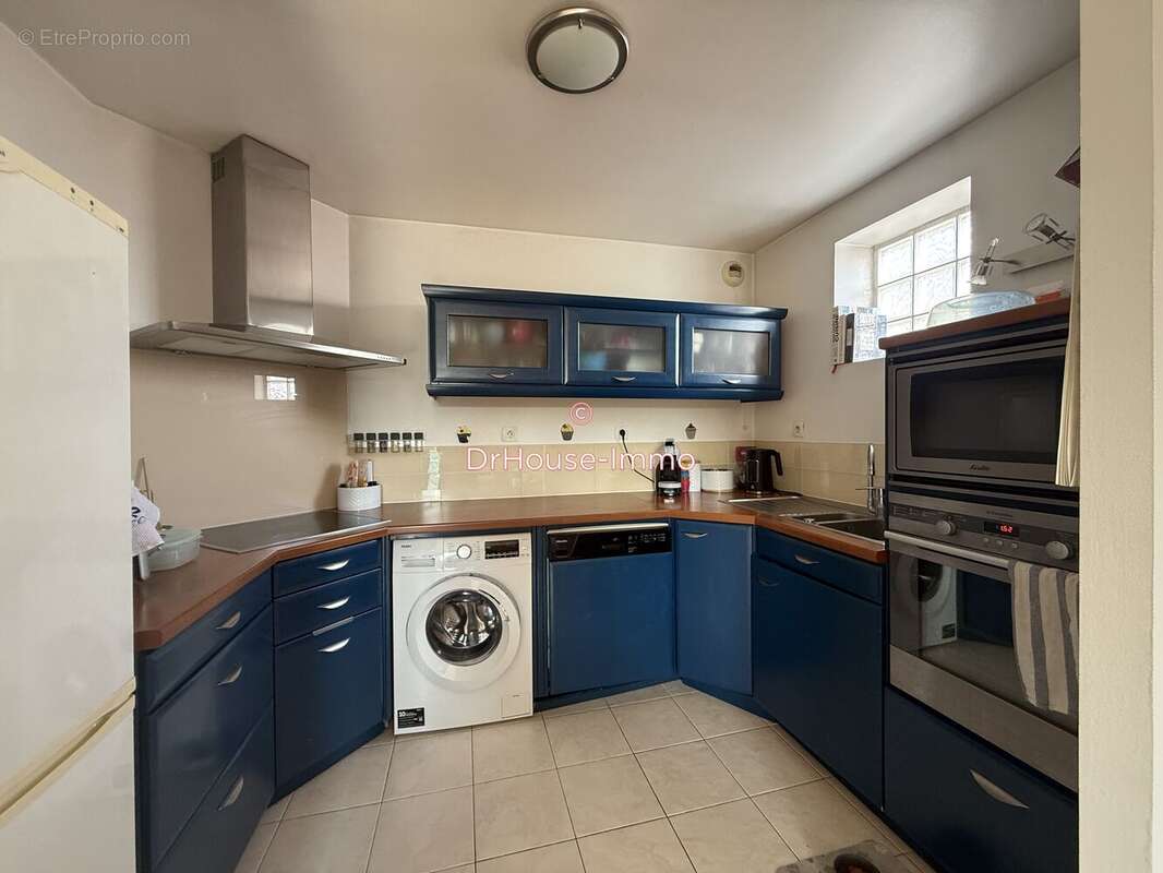 Appartement à VAUJOURS
