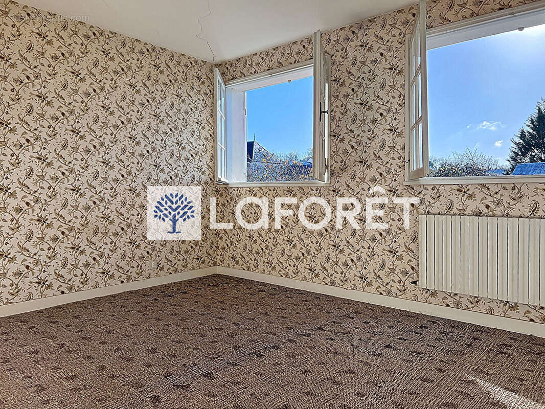 Maison à SAINT-LOUP-LAMAIRE