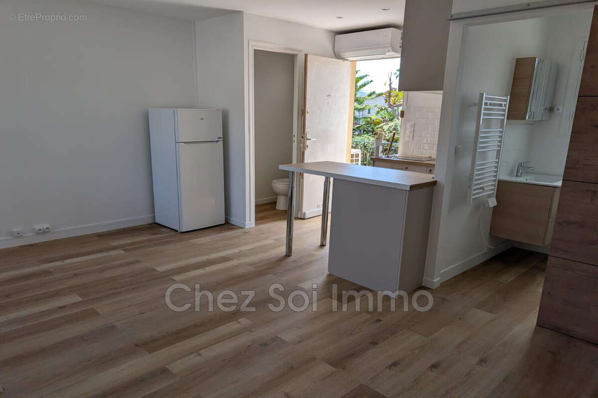 Appartement à VILLENEUVE-LOUBET