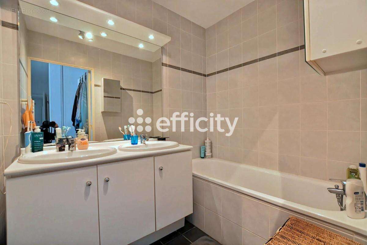 Appartement à FEYZIN