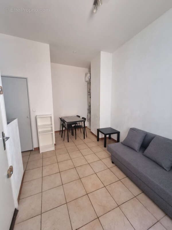 Appartement à MARSEILLE-2E