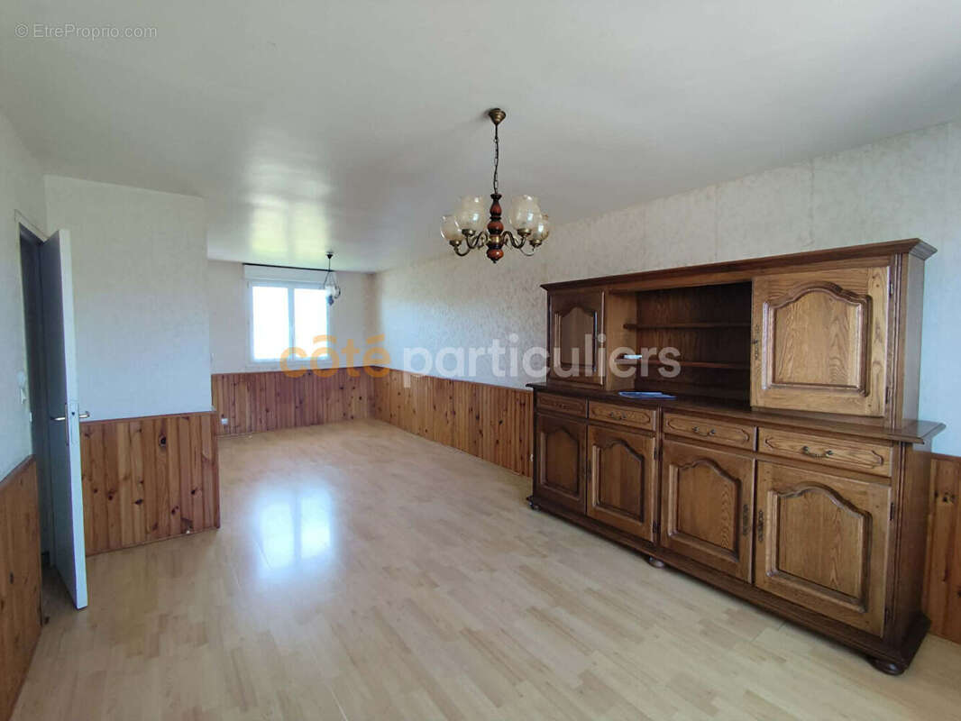 Maison à SAINT-AUBIN-DES-PREAUX