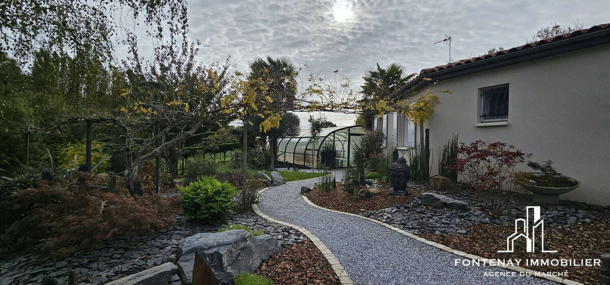 Maison à FONTENAY-LE-COMTE