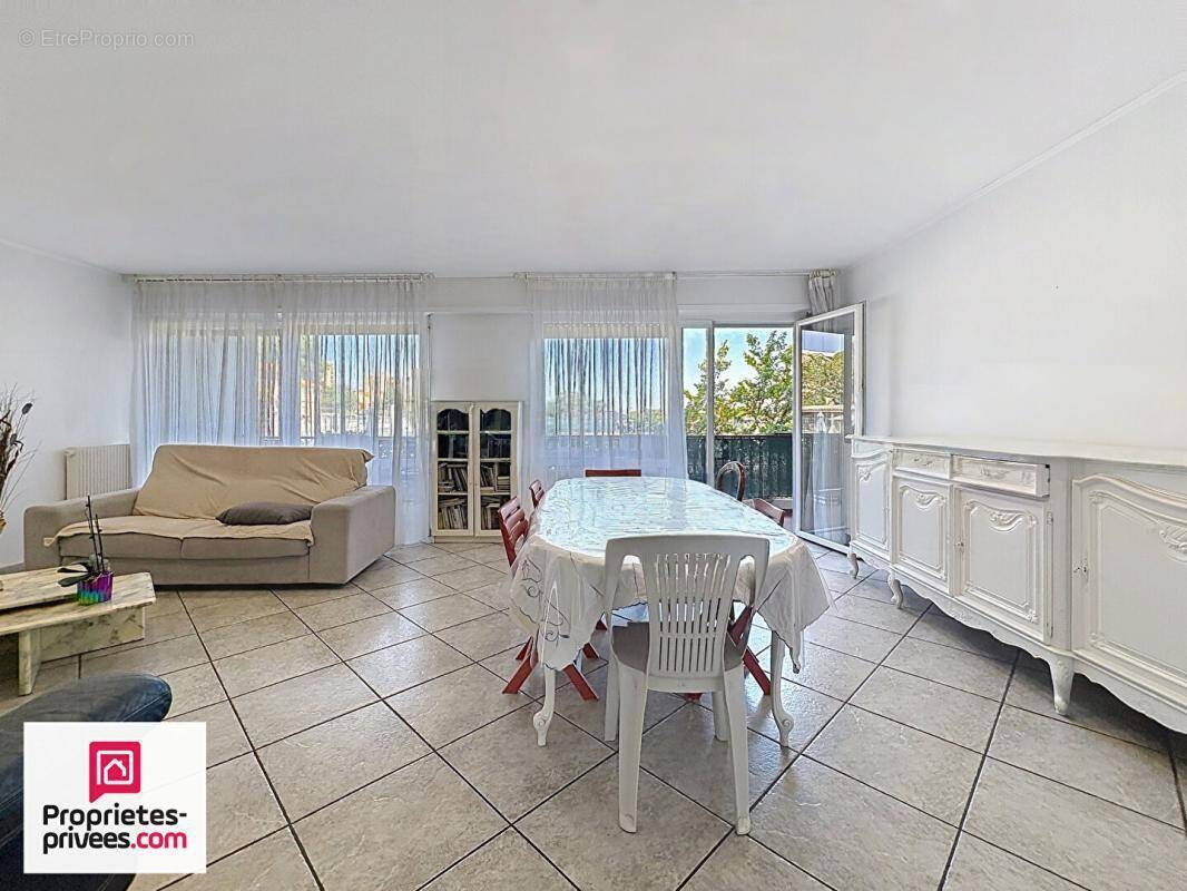 Appartement à MARSEILLE-10E