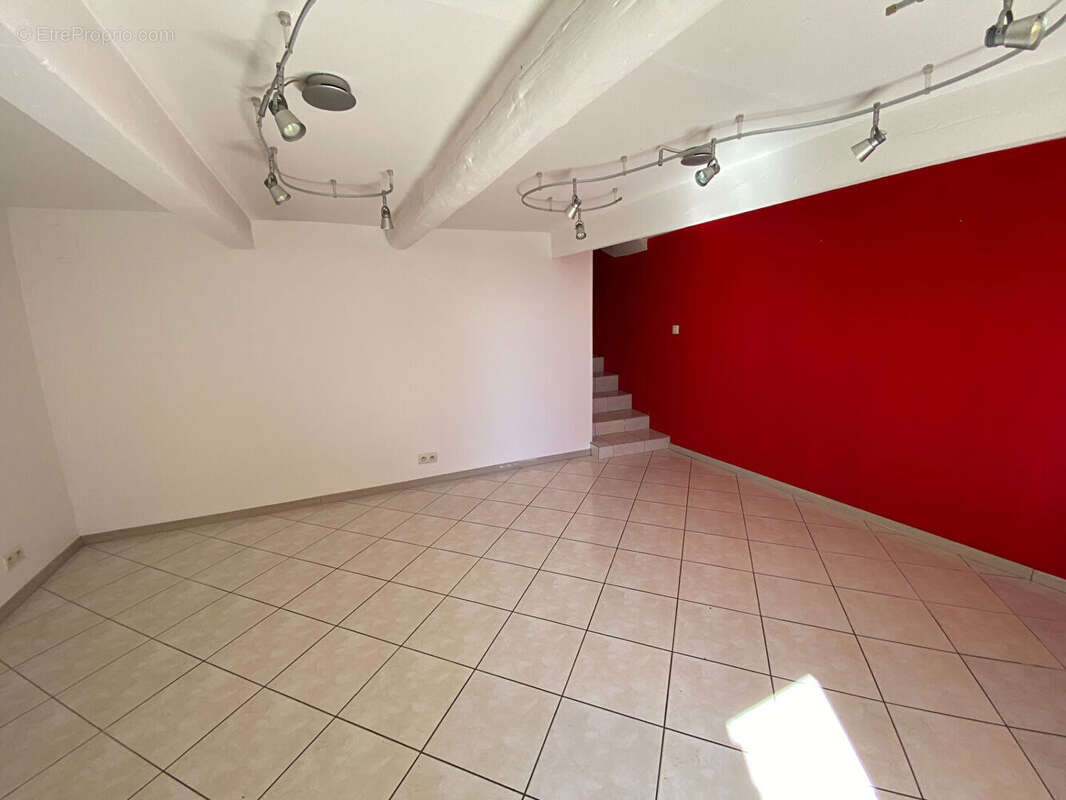 Castelnaudary centre, maison 3 chambres avec petit jardin - photo 8