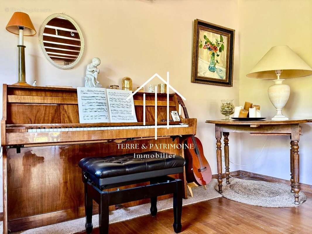 Maison à VALLON-PONT-D&#039;ARC