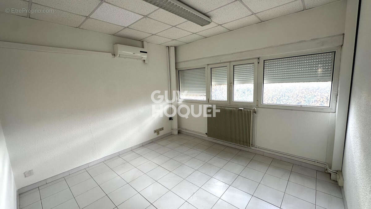 Commerce à CABESTANY