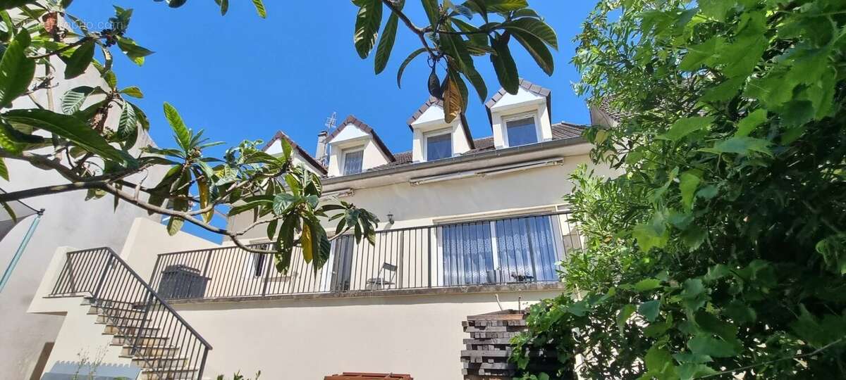 Maison à GARGES-LES-GONESSE