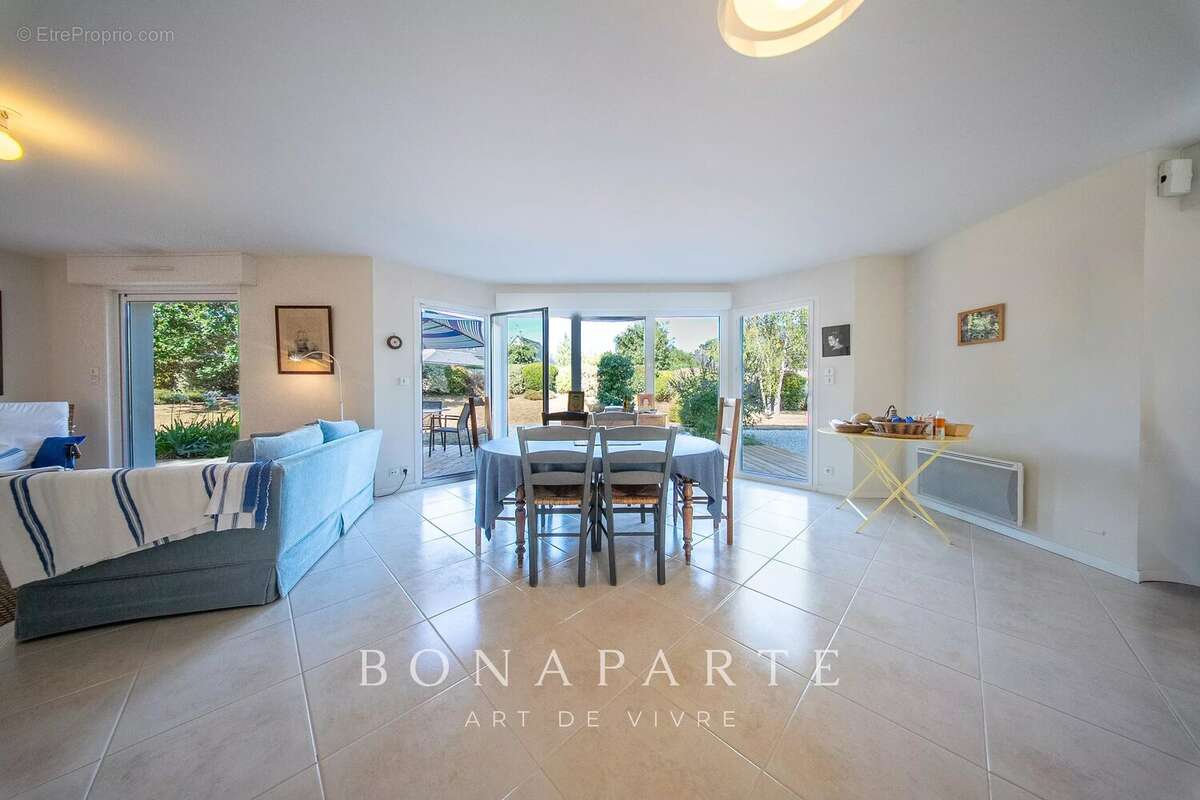 Golfe du morbihan, locmariaquer : maison 4 chambres, jardin paysagé de 975 m², le golfe à 300 m à pied - photo 12