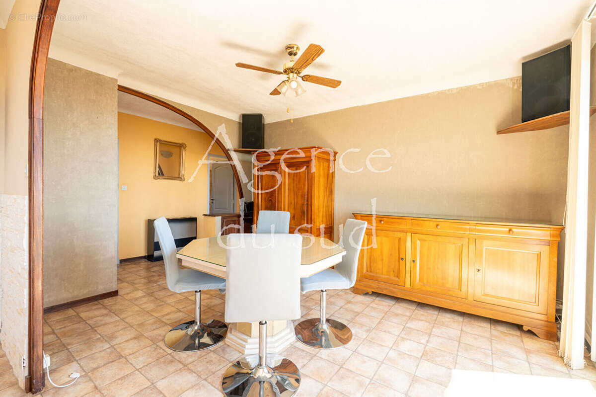 Appartement à MARSEILLE-12E