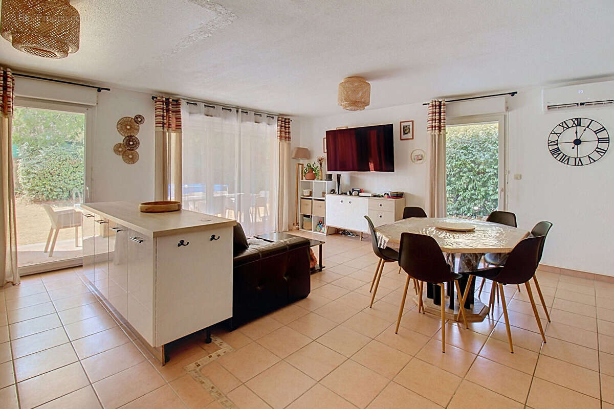 A VENDRE EN EXCLUSIVITE ! Appartement 4 pièces de 84 m² à Draguignan avec JARDIN - photo 3