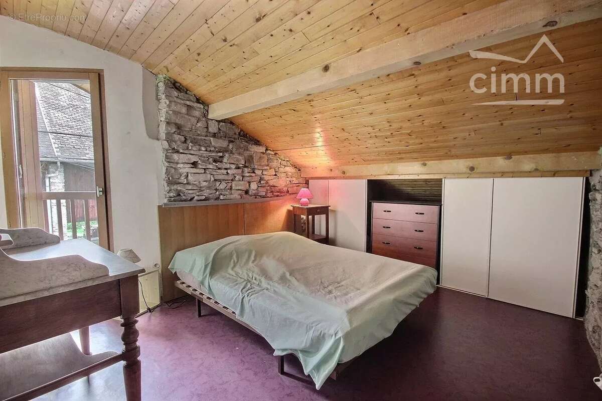 Maison t4 mitoyenne - photo 4