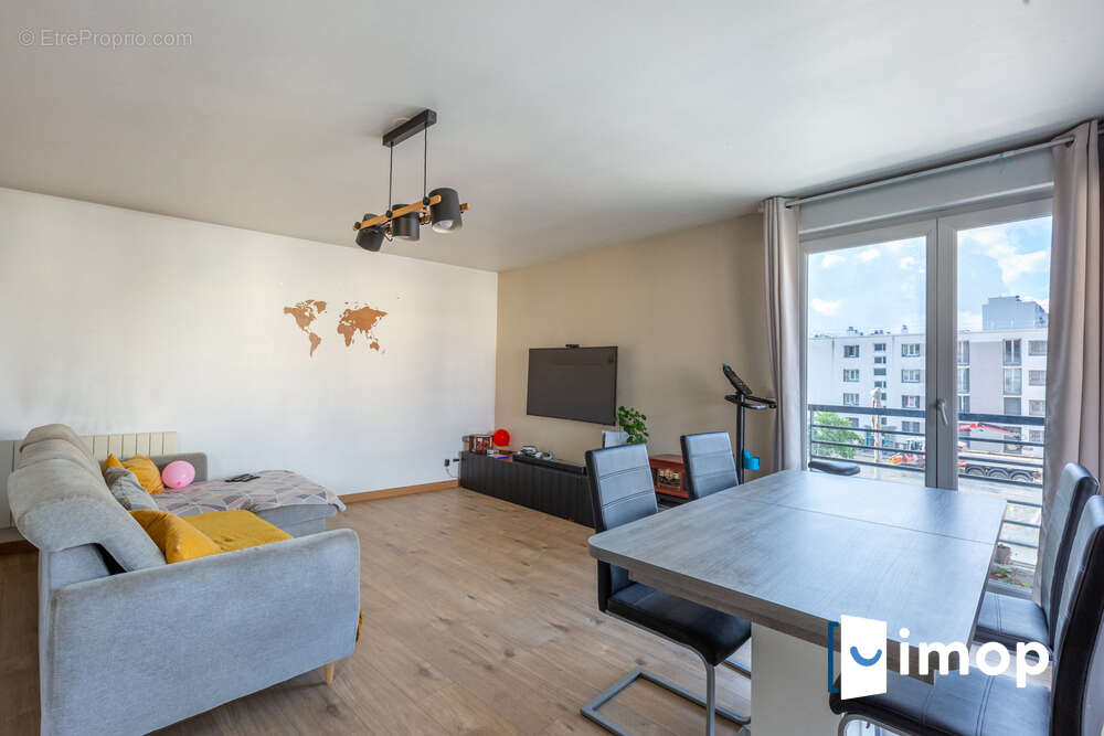 Appartement à SAINT-FONS