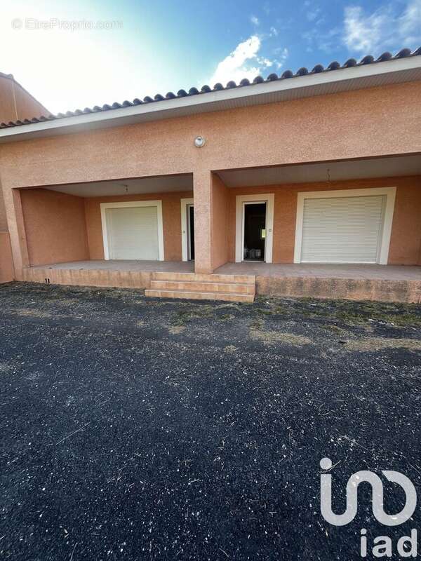 Photo 2 - Maison à VIC-LA-GARDIOLE