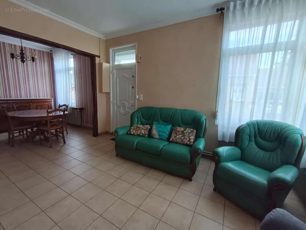 Photo 2 - Maison à ISBERGUES