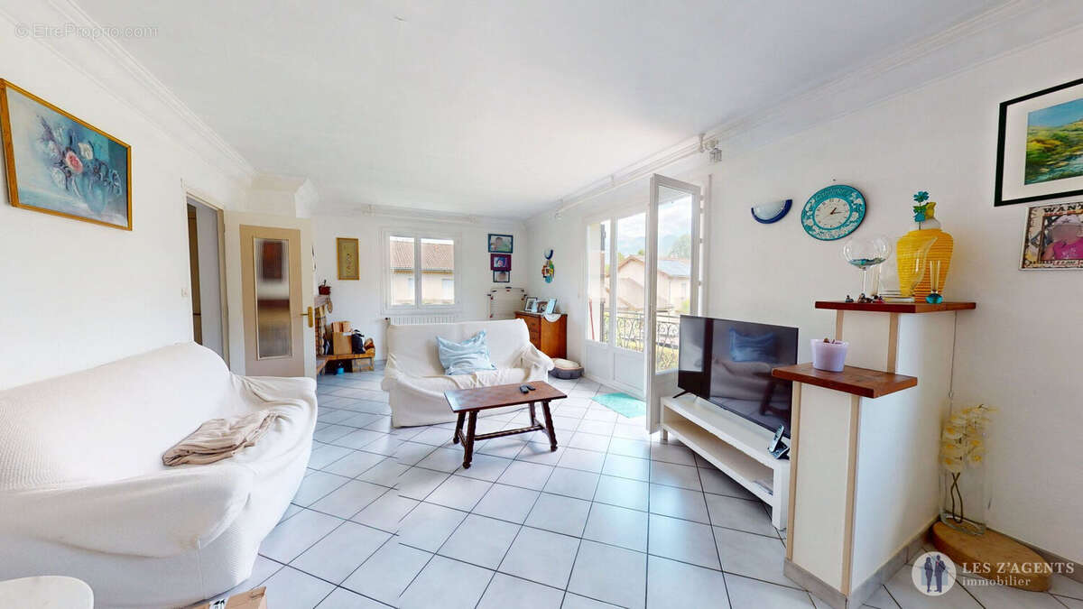 Appartement de 125 m² au 1er étage d'une maison avec terrain constructible d'environ 1 000 m² ? Saint-Martin-d'Hères - photo 14