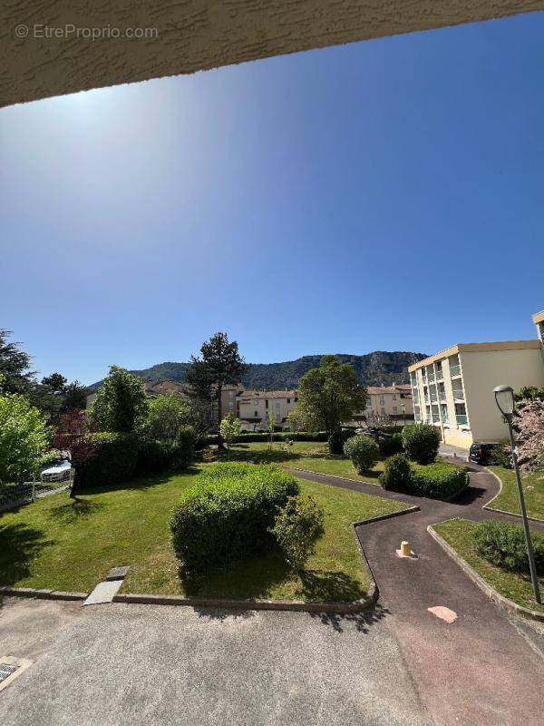 Appartement à GUILHERAND-GRANGES