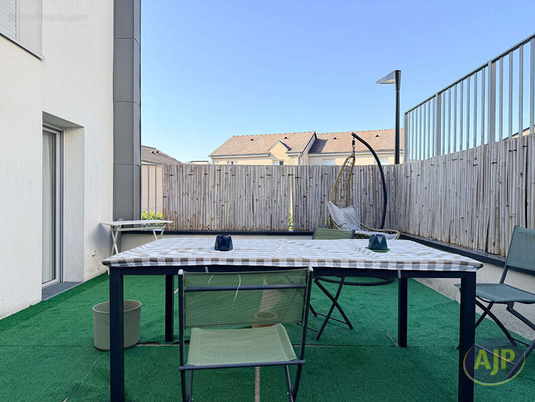 T3 terrasse recent coueron bourg - photo 2