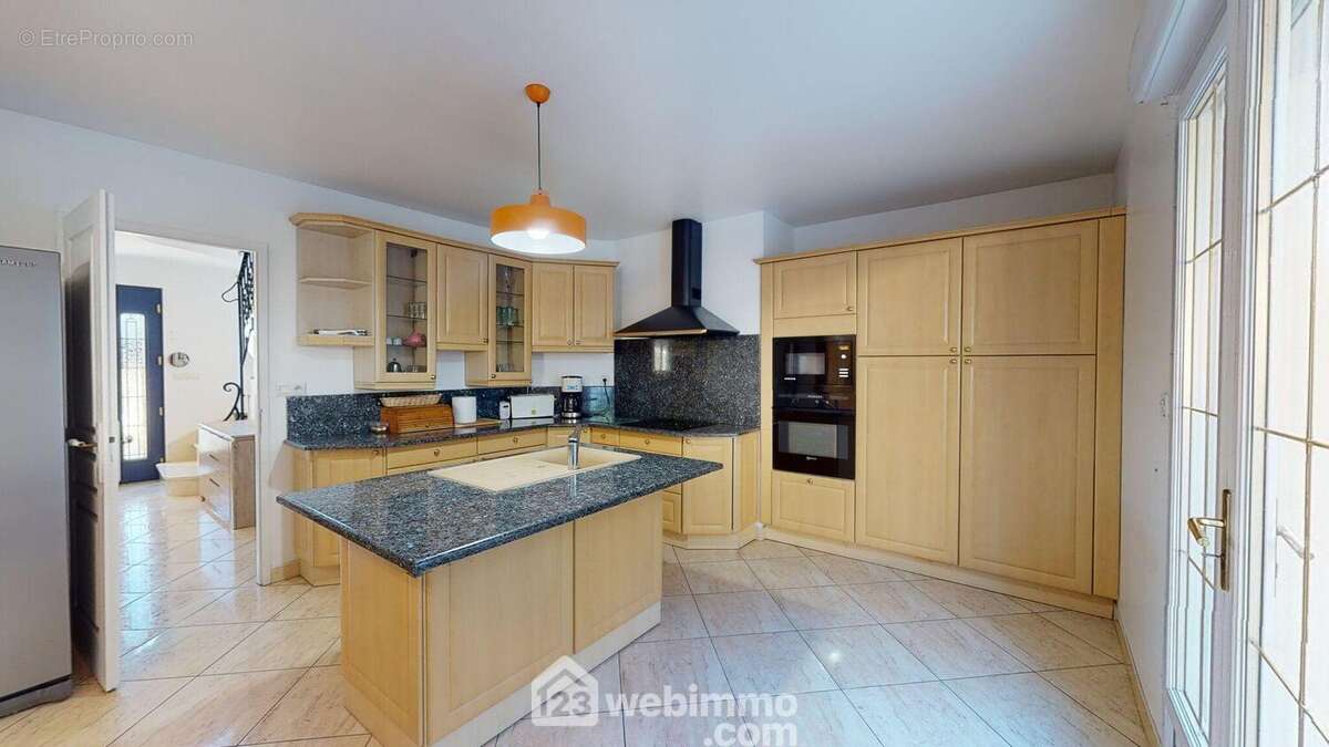 Maison 170 m² à Jaux  - photo 18