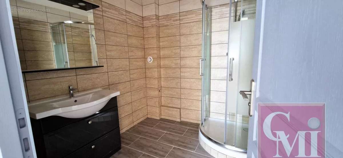 Appartement à BREUILLET