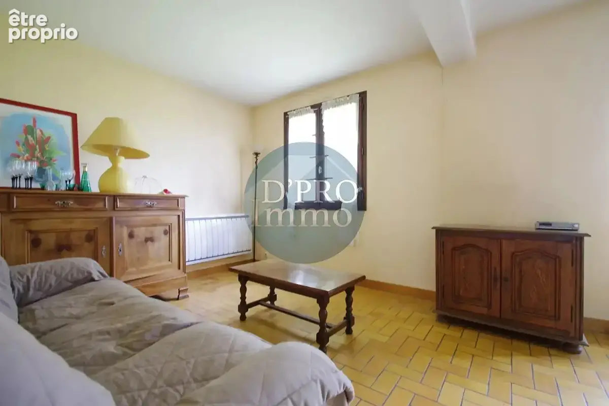 Maison Familiale De 110 M² Sur Grand Terrain De Plus De 1600 M² - photo 8