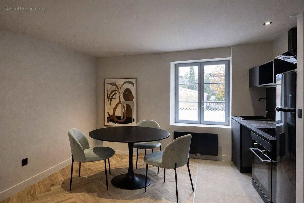 Appartement à CHAMPAGNE-AU-MONT-D'OR