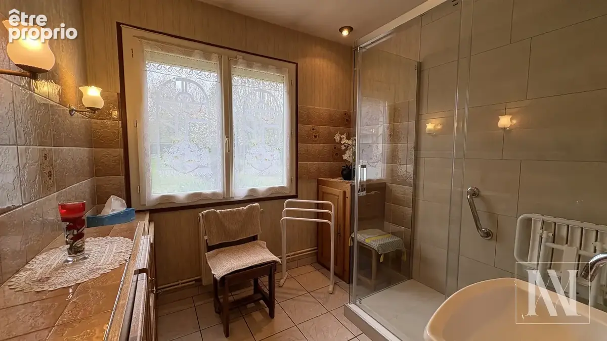 Très belle maison de plain pied sur la commune de Villemoyenne - photo 9