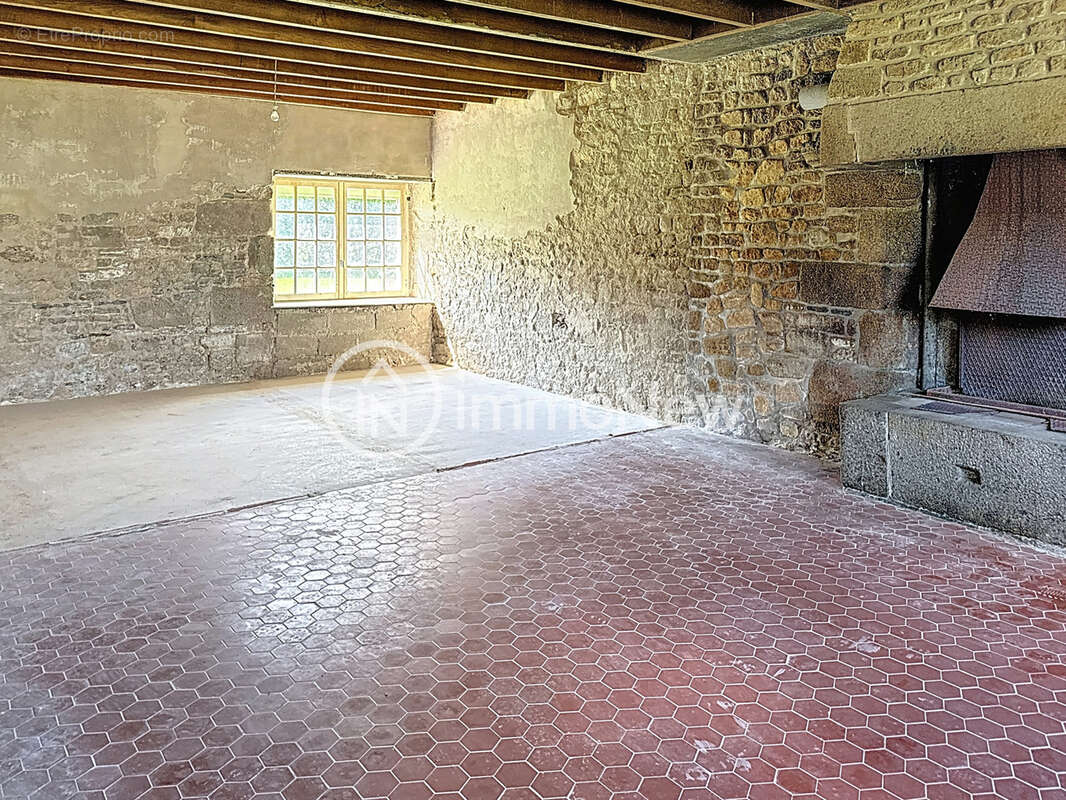 Maison à PLOMB