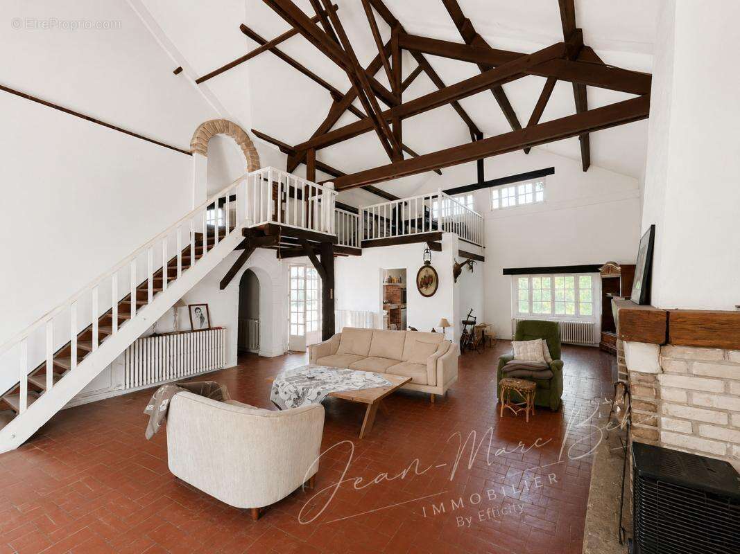 Maison à HOUDAN