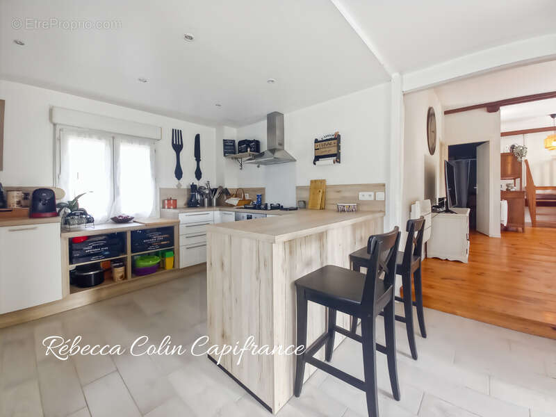 Maison à SAINT-CREPIN-D'AUBEROCHE